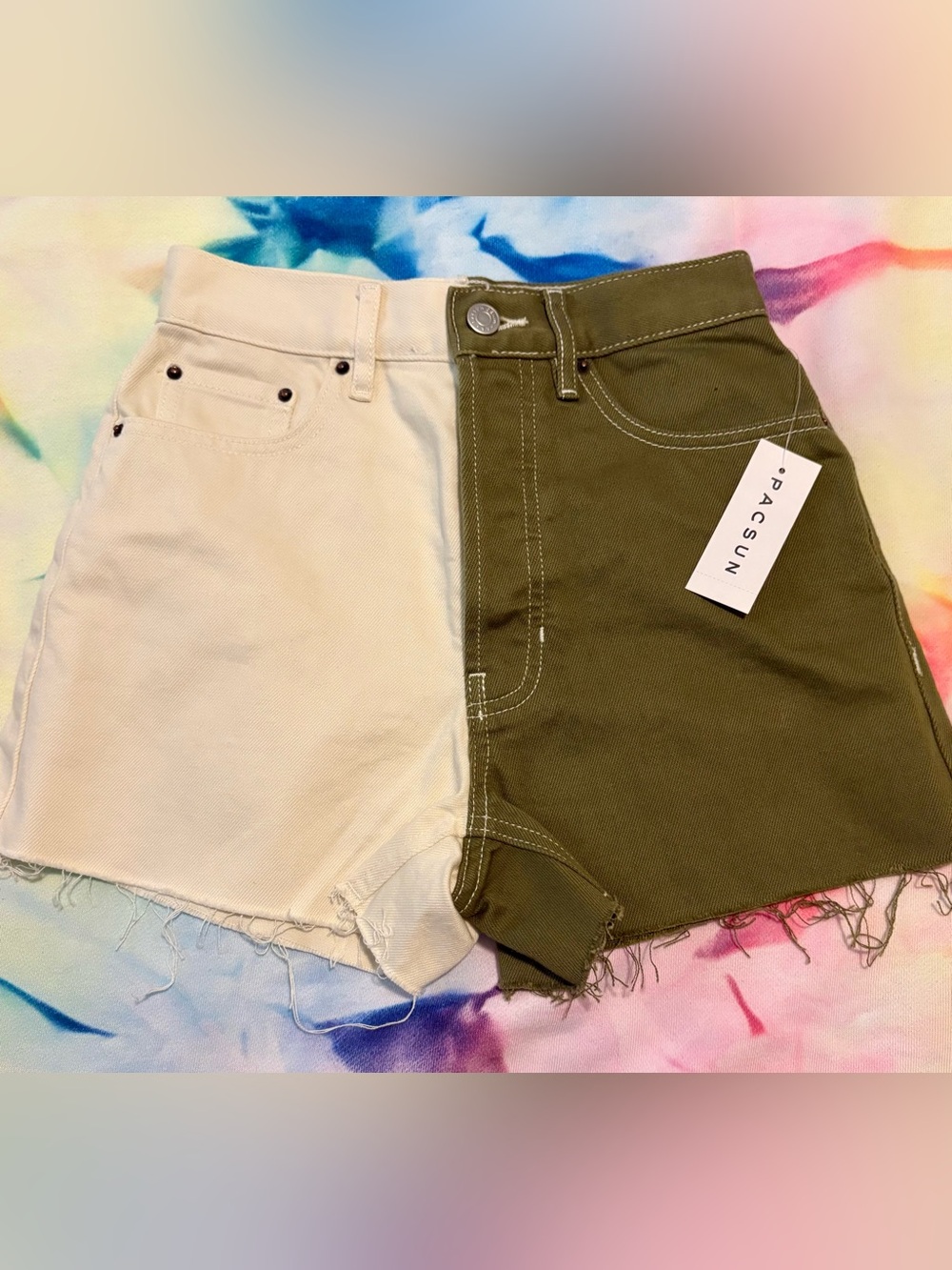PacSun Vintage Split Two-Tone High-Rise Denim Shorts in Olive & Cream